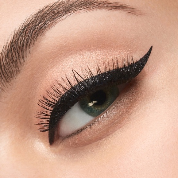 Stila Travel Size Black Stay All Day Liquid Eyeliner - Picture 3 of 4